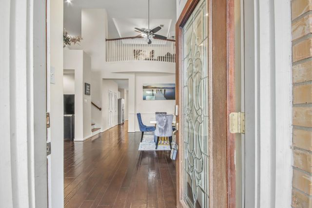 55 W Pipers Green Street, Spring, TX 77382