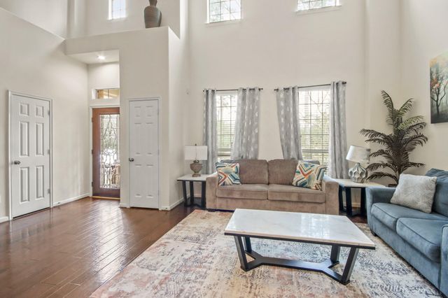 55 W Pipers Green Street, Spring, TX 77382