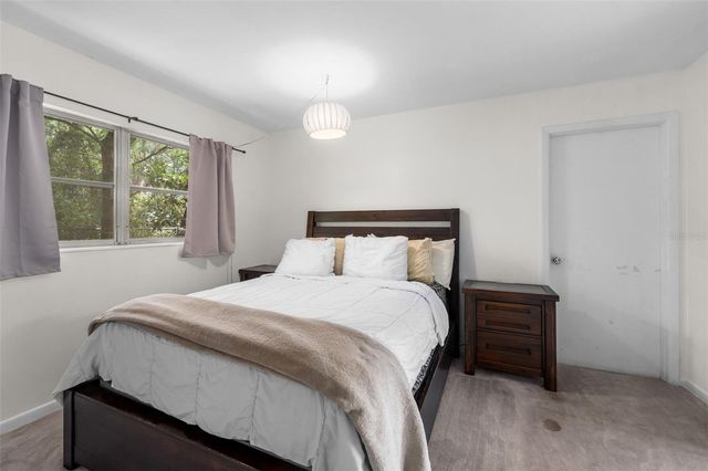 805 NW 39TH DRIVE, Gainesville, FL 32605