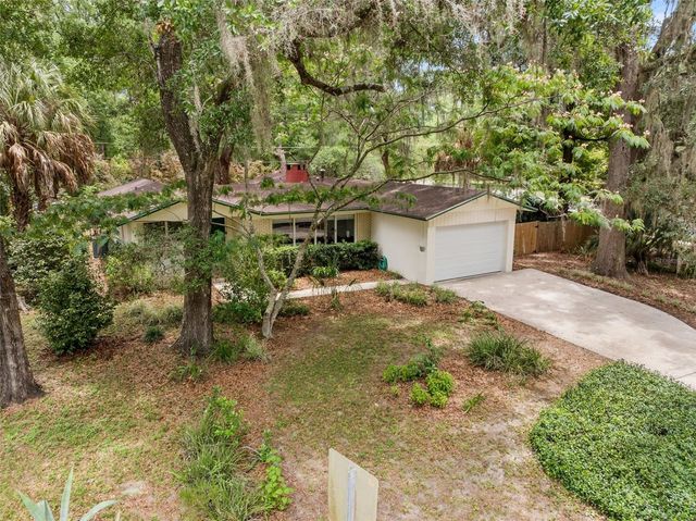 805 NW 39TH DRIVE, Gainesville, FL 32605
