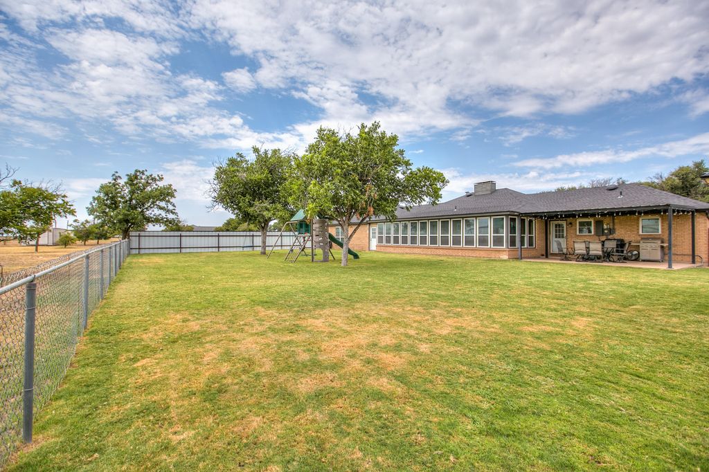 Image 47 of property listing at 6581 Plainview Drive, San Angelo, TX 76905