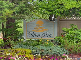 41 Glen Ridge Court 41, New Milford, CT 06776