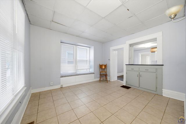 1159 SW Plass AVE, Topeka, KS 66604