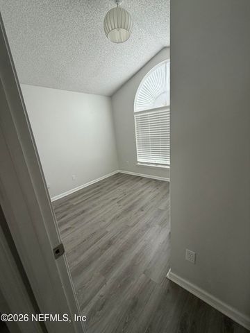 286 MAIN Street, Atlantic Beach, FL 32233