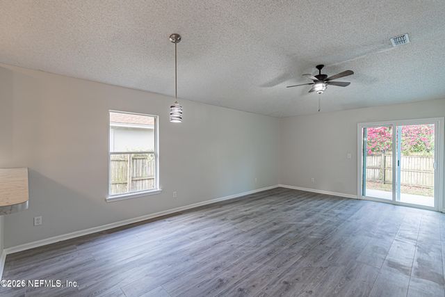 286 MAIN Street, Atlantic Beach, FL 32233