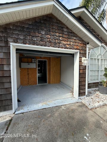 286 MAIN Street, Atlantic Beach, FL 32233