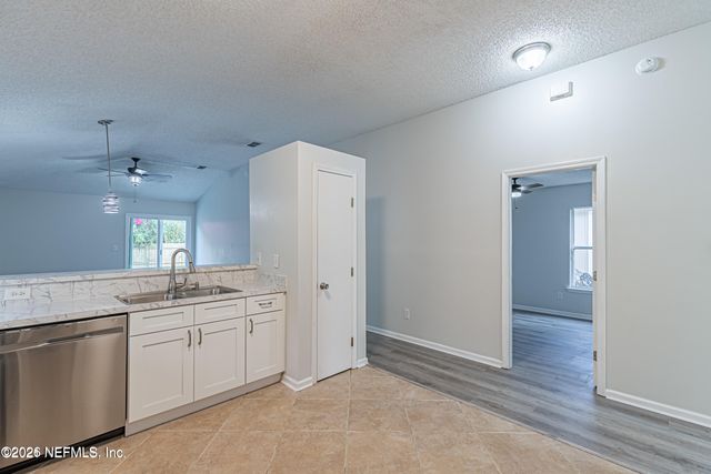 286 MAIN Street, Atlantic Beach, FL 32233