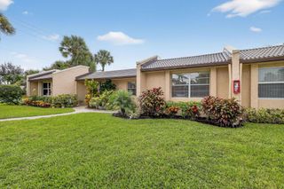 251 Lake Meryl Drive 251, West Palm Beach, FL 33411
