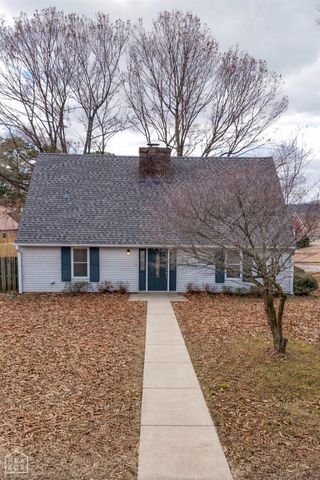 1609 Hillcrest Drive, Jonesboro, AR 72401