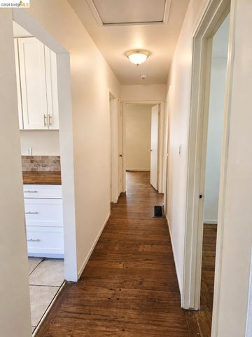 1480 Delwood St, Vallejo, CA 94591