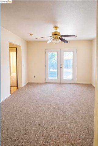 1480 Delwood St, Vallejo, CA 94591