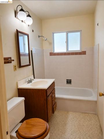 1480 Delwood St, Vallejo, CA 94591
