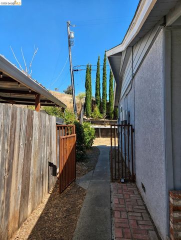 1480 Delwood St, Vallejo, CA 94591