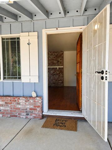 1480 Delwood St, Vallejo, CA 94591