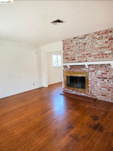 1480 Delwood St, Vallejo, CA 94591