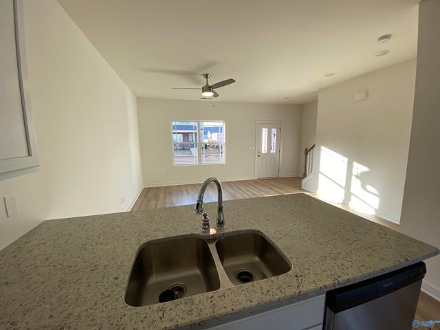 418 Falls Pointe, Madison, AL 35756