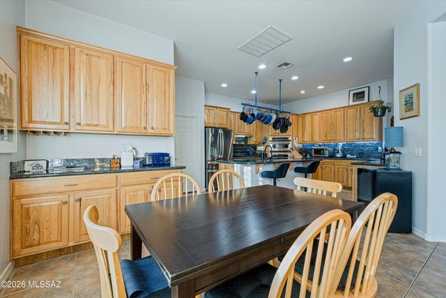 12740 N Piping Rock Road, Oro Valley, AZ 85755