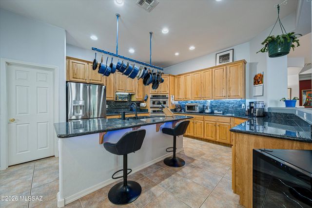 12740 N Piping Rock Road, Oro Valley, AZ 85755