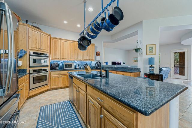 12740 N Piping Rock Road, Oro Valley, AZ 85755