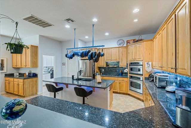 12740 N Piping Rock Road, Oro Valley, AZ 85755