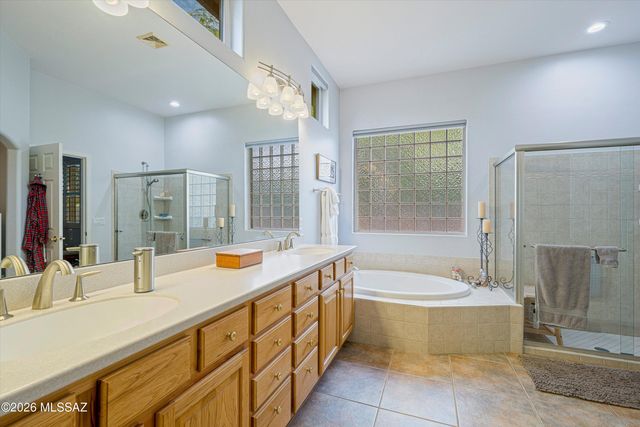12740 N Piping Rock Road, Oro Valley, AZ 85755