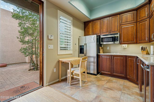 12740 N Piping Rock Road, Oro Valley, AZ 85755