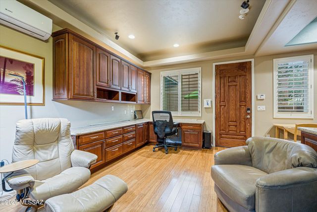 12740 N Piping Rock Road, Oro Valley, AZ 85755