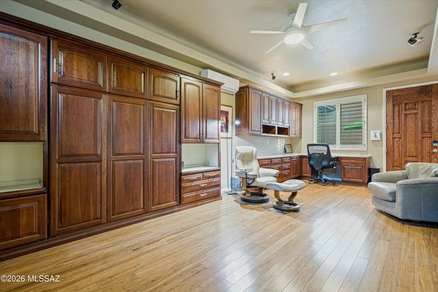 12740 N Piping Rock Road, Oro Valley, AZ 85755