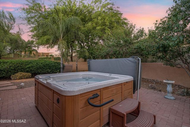 12740 N Piping Rock Road, Oro Valley, AZ 85755