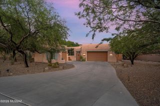 12740 N Piping Rock Road, Oro Valley, AZ 85755