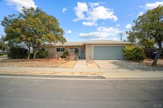 1901 N Kensington Way, Hanford, CA 93230