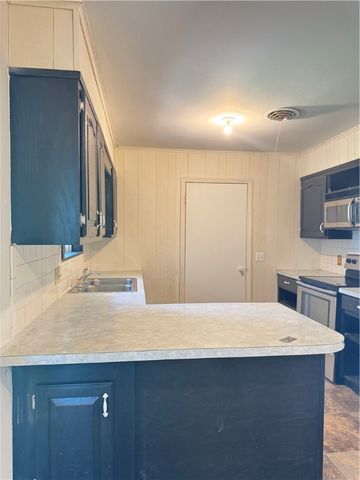 506 Dyer Street, Springdale, AR 72762