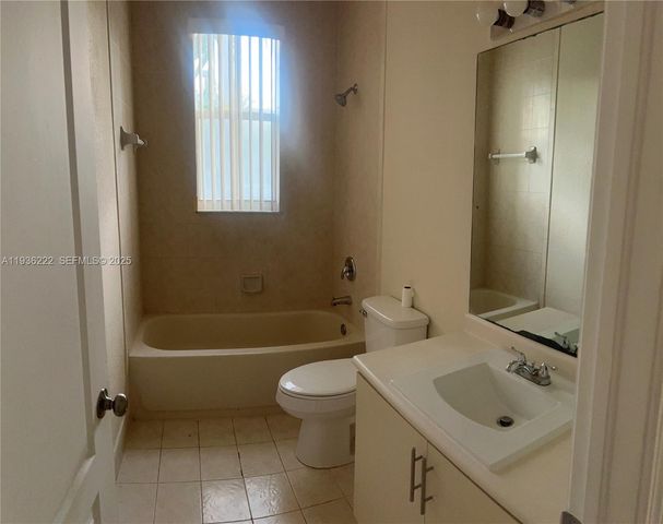 2826 SE 16th Place 203, Homestead, FL 33035
