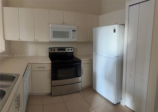 2826 SE 16th Place 203, Homestead, FL 33035