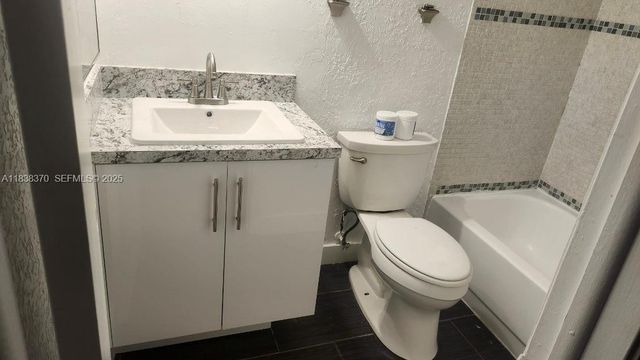 2501 NW 41st Avenue 201, Lauderhill, FL 33313