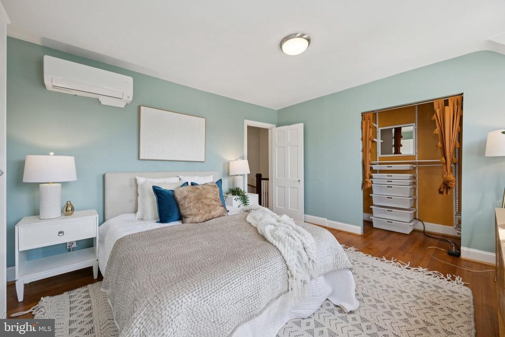 2008 SHEPHERD ST NE, Washington, DC 20018