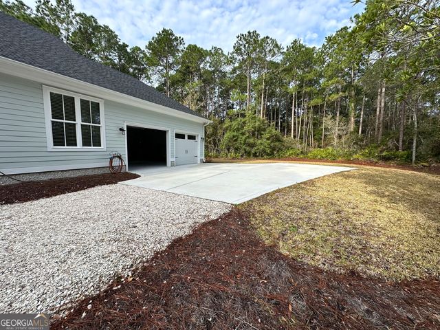 112 Tacatacoru Court, St. Marys, GA 31558