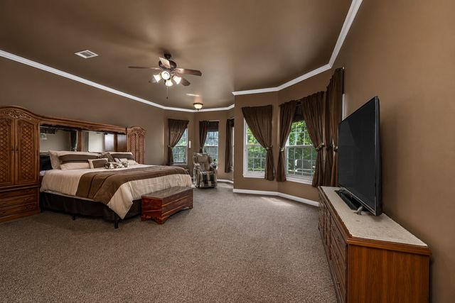 100 Manders Court, Runaway Bay, TX 76426