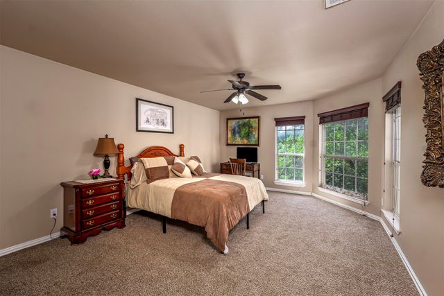 100 Manders Court, Runaway Bay, TX 76426
