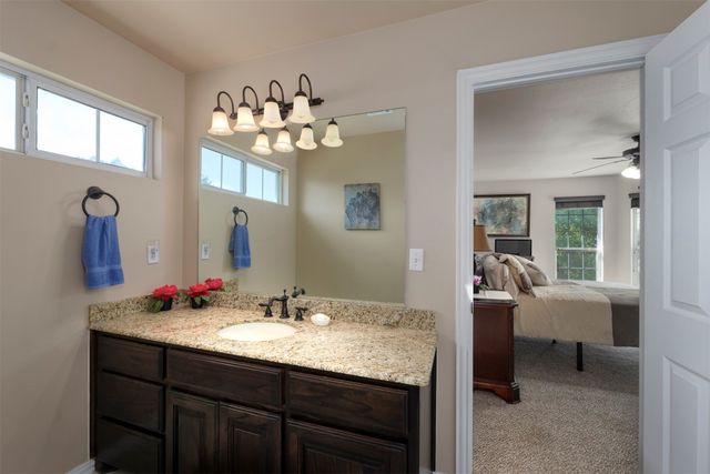 100 Manders Court, Runaway Bay, TX 76426