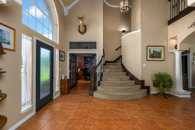 100 Manders Court, Runaway Bay, TX 76426