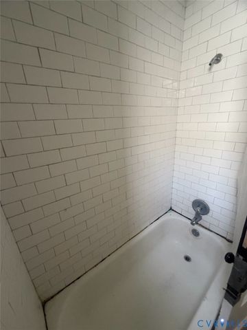 612 Virginia Ave, Petersburg, VA 23803