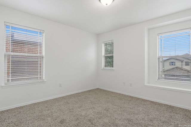 9819 Hawk Shr, Converse, TX 78109