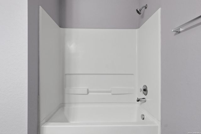 9819 Hawk Shr, Converse, TX 78109