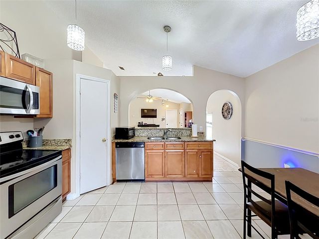 5650 NEW CAMBRIDGE ROAD, Orlando, FL 32810
