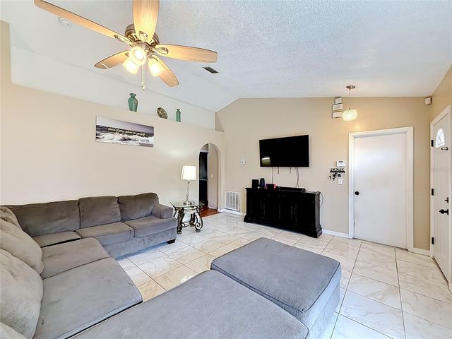 5650 NEW CAMBRIDGE ROAD, Orlando, FL 32810