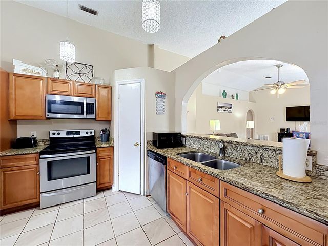 5650 NEW CAMBRIDGE ROAD, Orlando, FL 32810