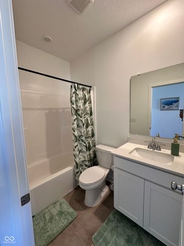 7305 Standish Lane, Avon, IN 46123