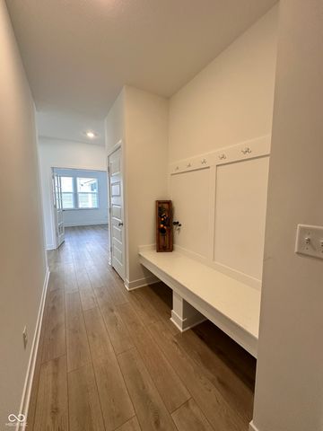 7305 Standish Lane, Avon, IN 46123