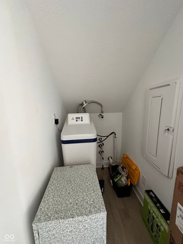 7305 Standish Lane, Avon, IN 46123